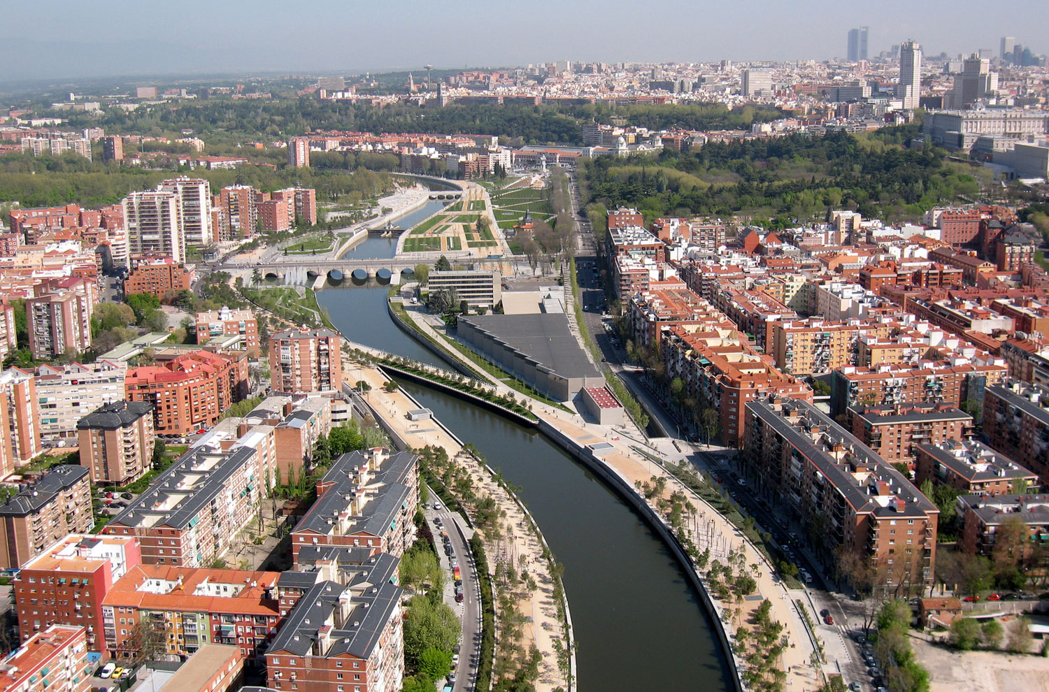 Madrid Río linear park